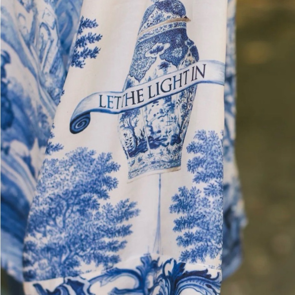 Market of Stars Pixie Duster Blue & White Scenic Print Lightweight Kimono Jacket - Picture 4 of 4